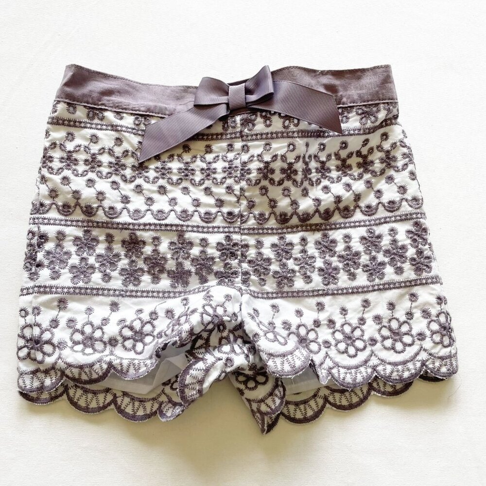 Girls 3T Embroidered White & Purple Lace Shorts With Ribbon Accent